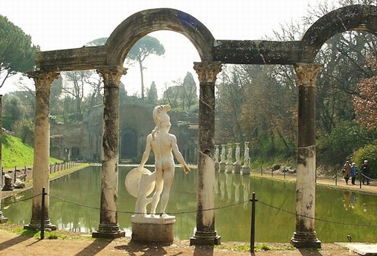 villa_adriana1.jpg